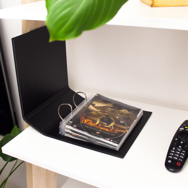 DVD Bundle, 100 Single DVD Sleeves, 4 DVD Binders