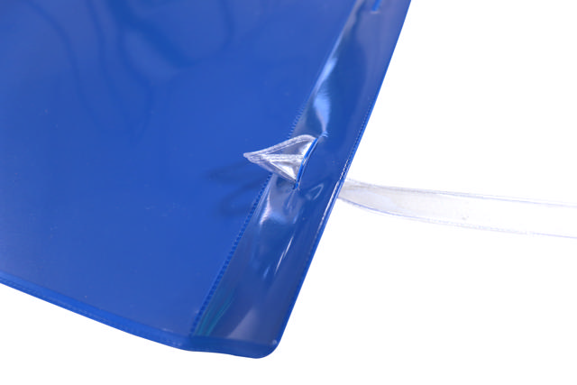 Ripustettava logistinen ID-tasku hihnoilla, A4, maisema-alueella