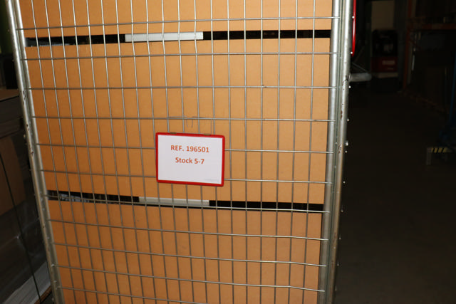 Hängande förstärkt logistik-ID-ficka, A5, liggande, sidoladdning