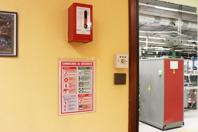 Funda de señalización adhesiva Kang Easy Load, reposicionable, A4