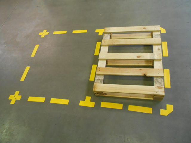 Selvklæbende gulvmarkeringssymbol, Stribe