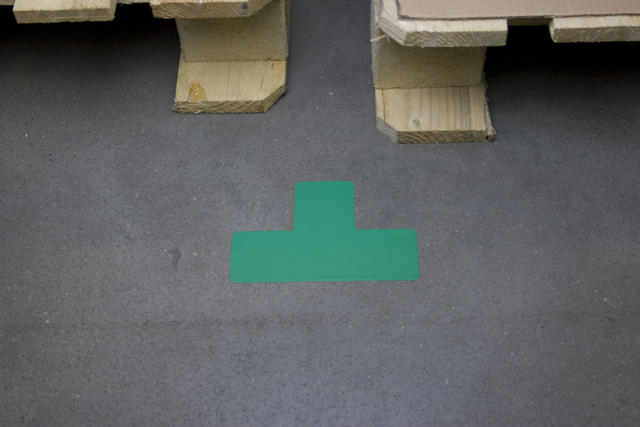 Selvklæbende gulvmarkeringssymbol, T formet
