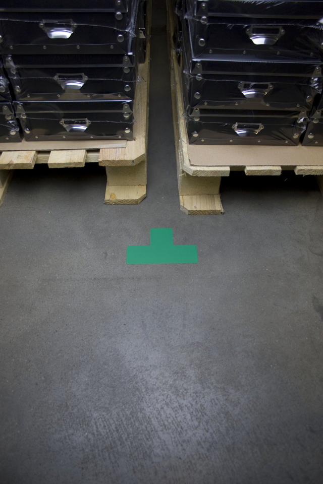 Selvklæbende gulvmarkeringssymbol, T formet