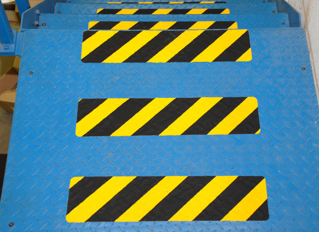 Verformbare anti-rutsch Streif zur Bodenmarkierung, 610 x 150 mm