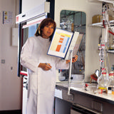 Columna de mesas de trabajo para expositores