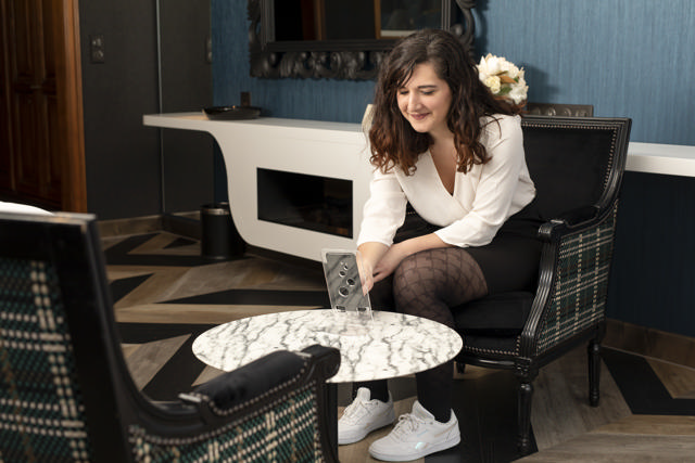 Acrylic Smartphone Holder