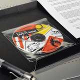 Itsekiinnittyvä CD-tasku, läpällinen, pysyvä